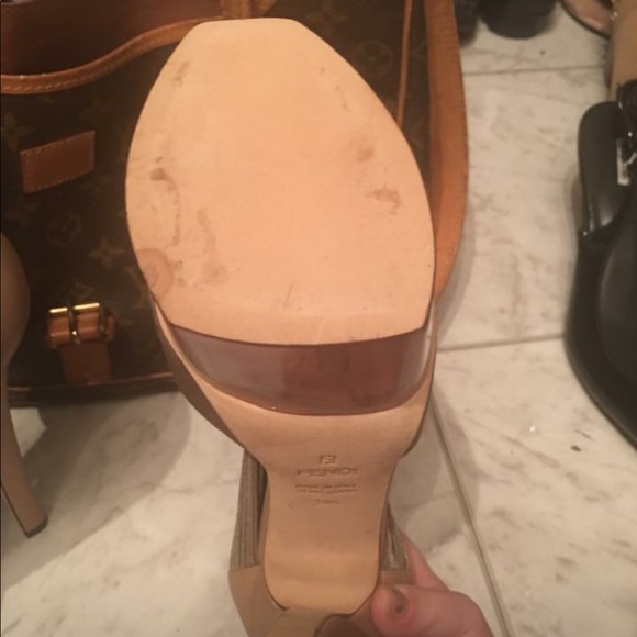 Fendi Lucite Off the Runway Pumps- RARE - Picture 5 of 8